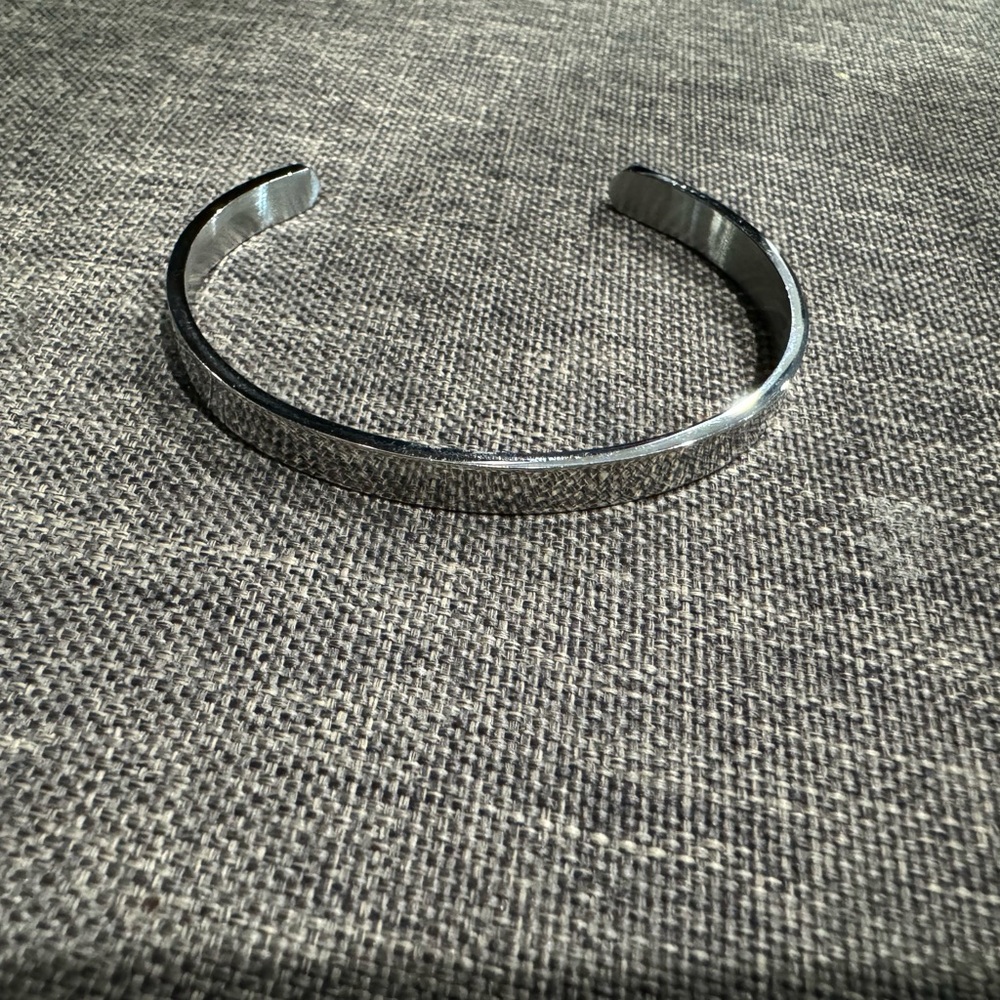 Elegant Silver Women's Cuff Bracelet